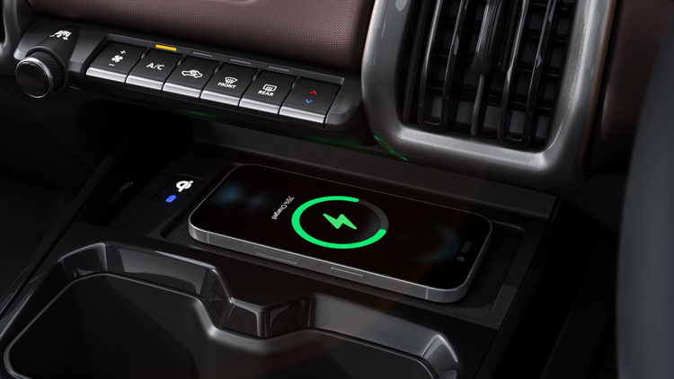 Interior 7